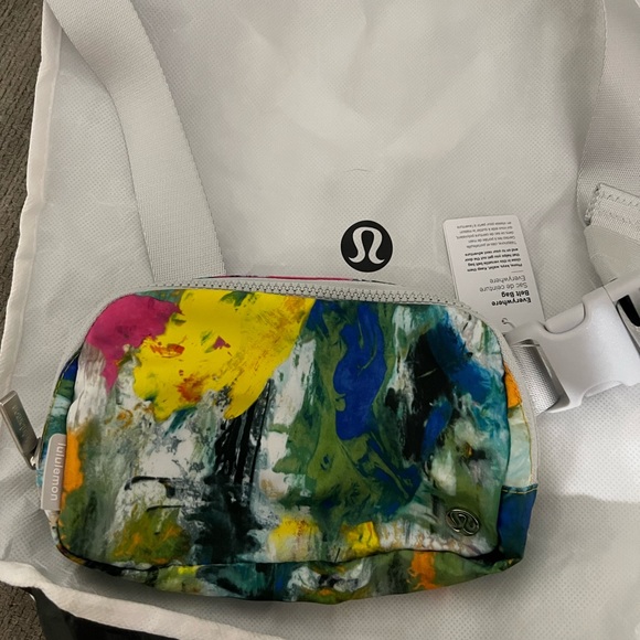 lululemon athletica Multicolor Belt Bag - Picture 3 of 11
